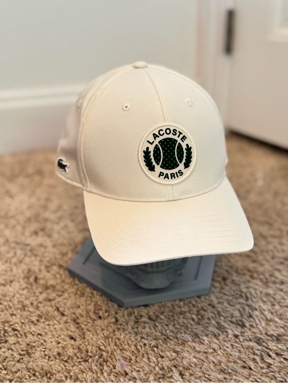 Lacoste Cream Adjustable Twill Baseball Cap with Green Tennis Crest - Picture 2 of 7